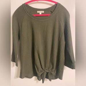Nine Britton (Stitch Fix) 3/4 sleeve shirt. Size small.